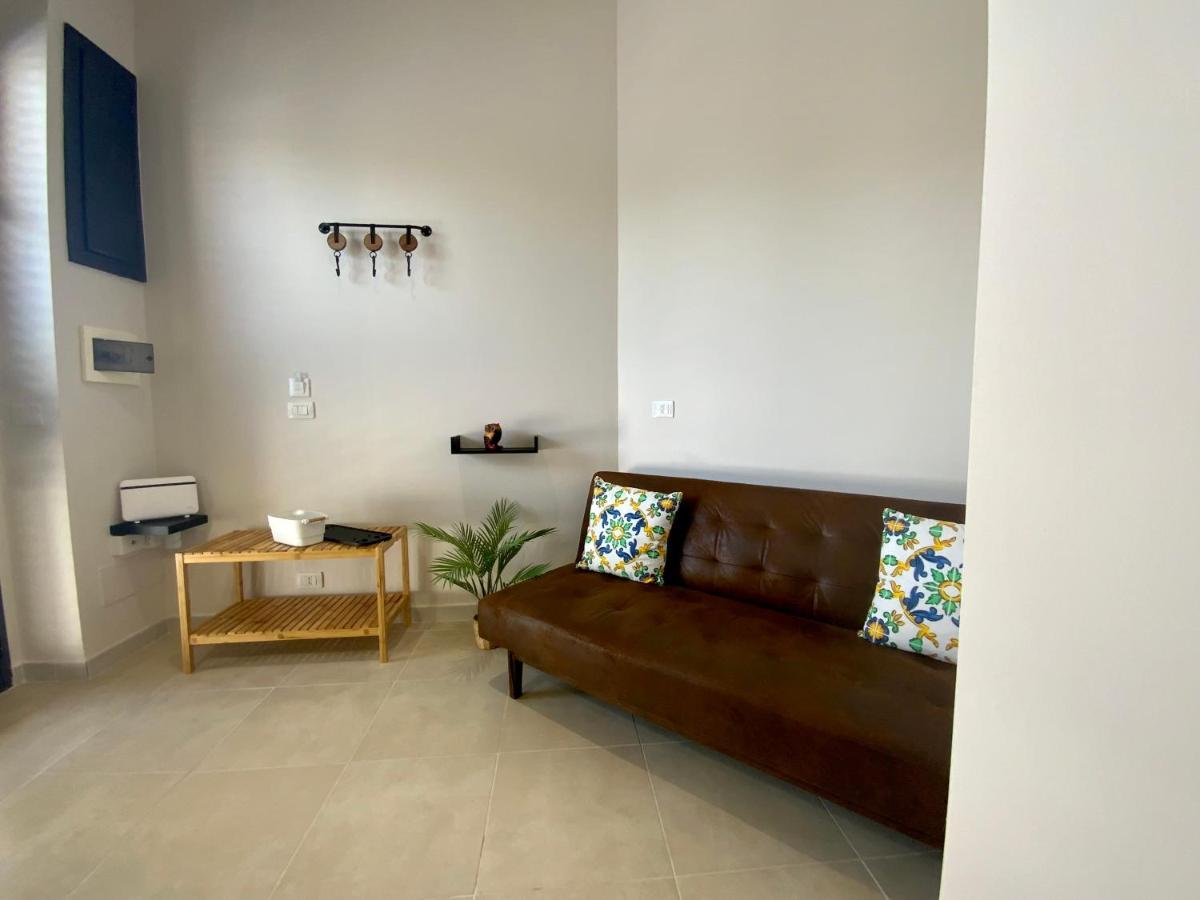 “Bedda Mattri” Dimora Siciliana Apartment อาโวลา ภายนอก รูปภาพ
