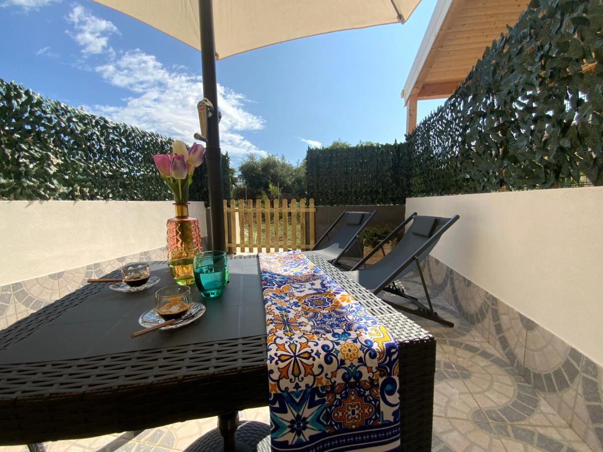 “Bedda Mattri” Dimora Siciliana Apartment อาโวลา ภายนอก รูปภาพ